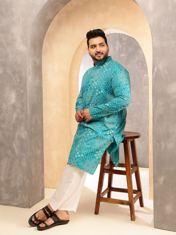 SOJANYA PLUS Floral Printed Mandarin Collar Straight Kurta