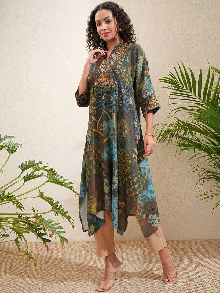Vishudh Women Floral Printed Mandarin Collar A Line Kurta