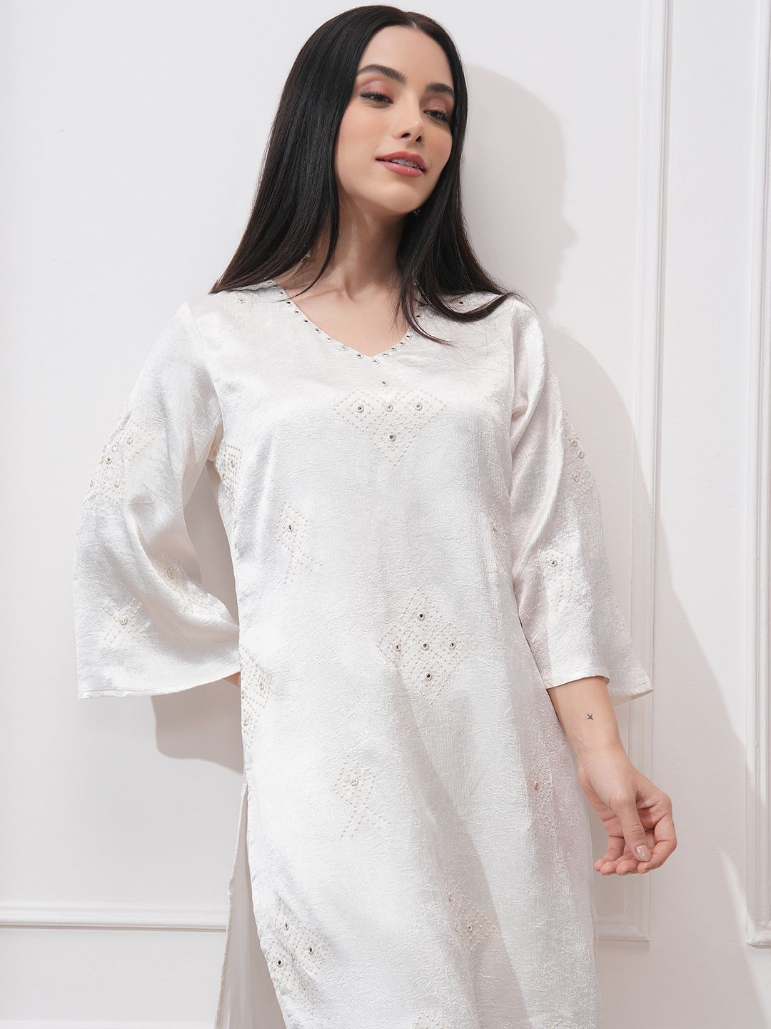 Vishudh Women Ethnic Motifs Embroidered Regular Kurta with Trousers