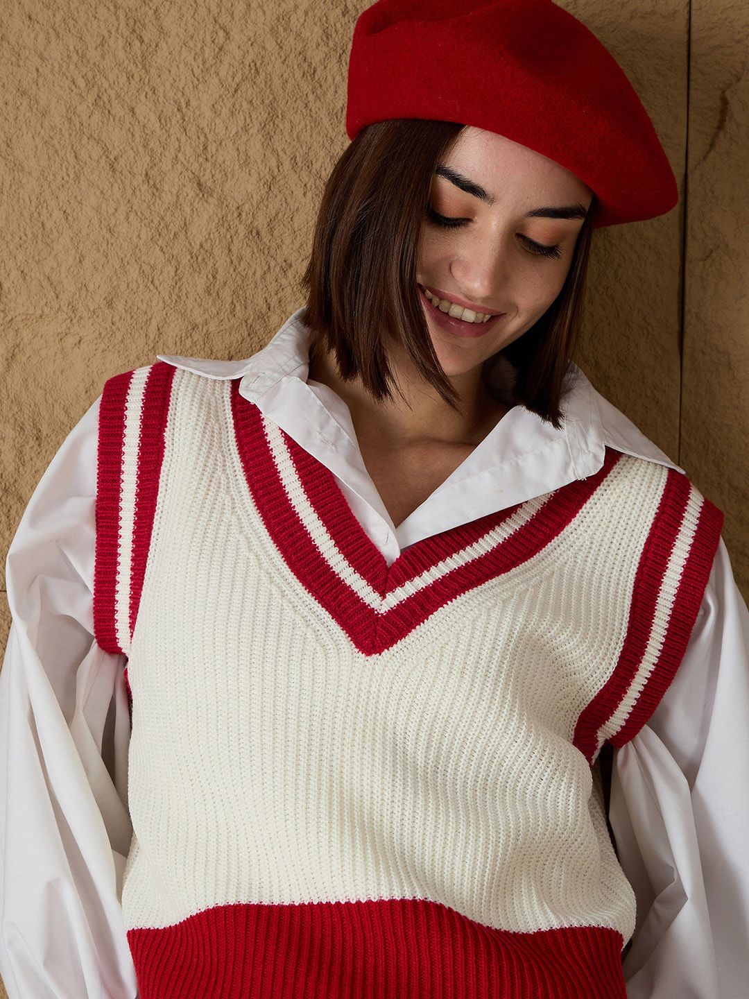 SASSAFRAS Women Colourblocked Crop Sweater Vest
