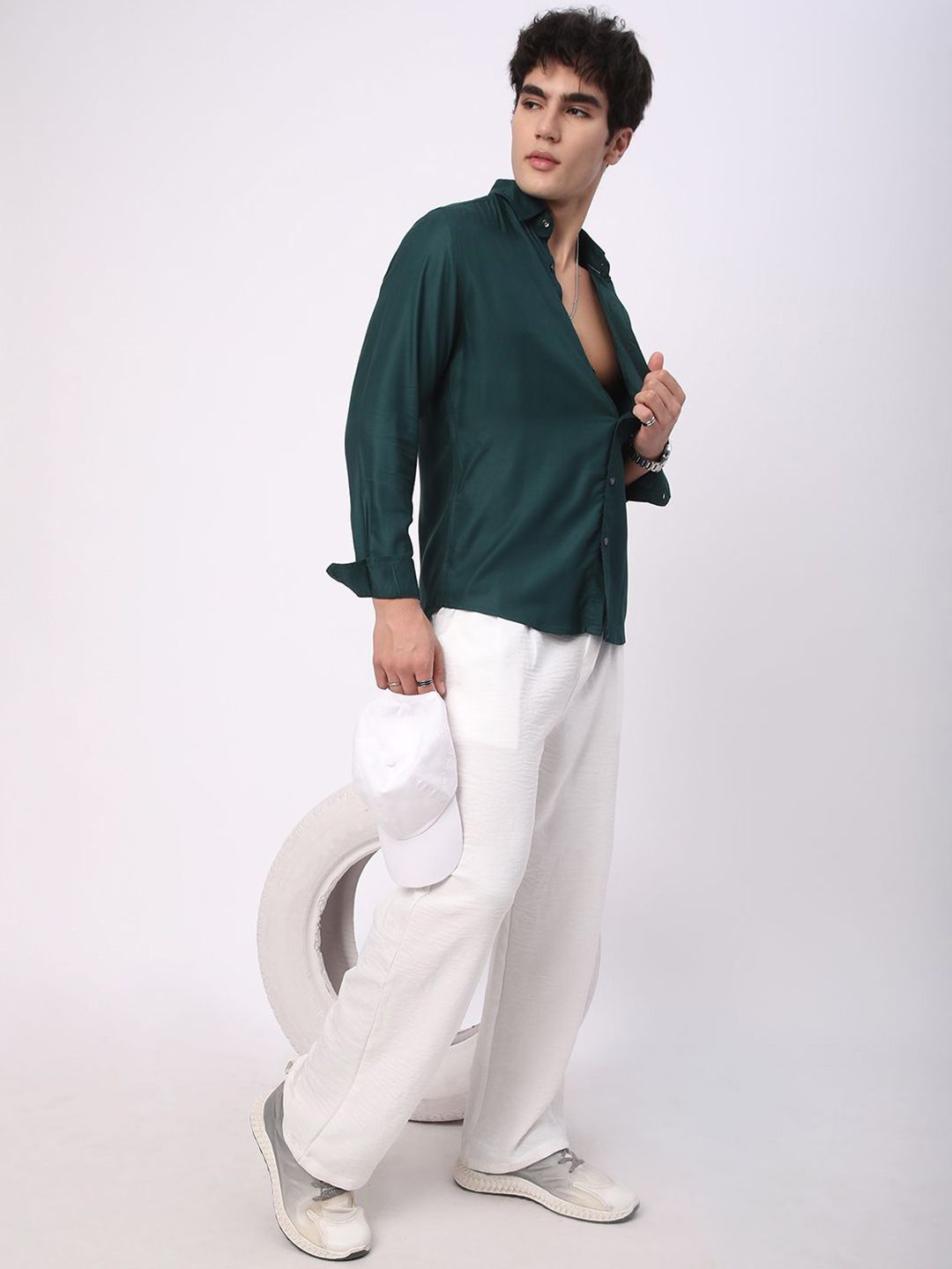 VASTRADO Men Classic Slim Fit Opaque Casual Shirt