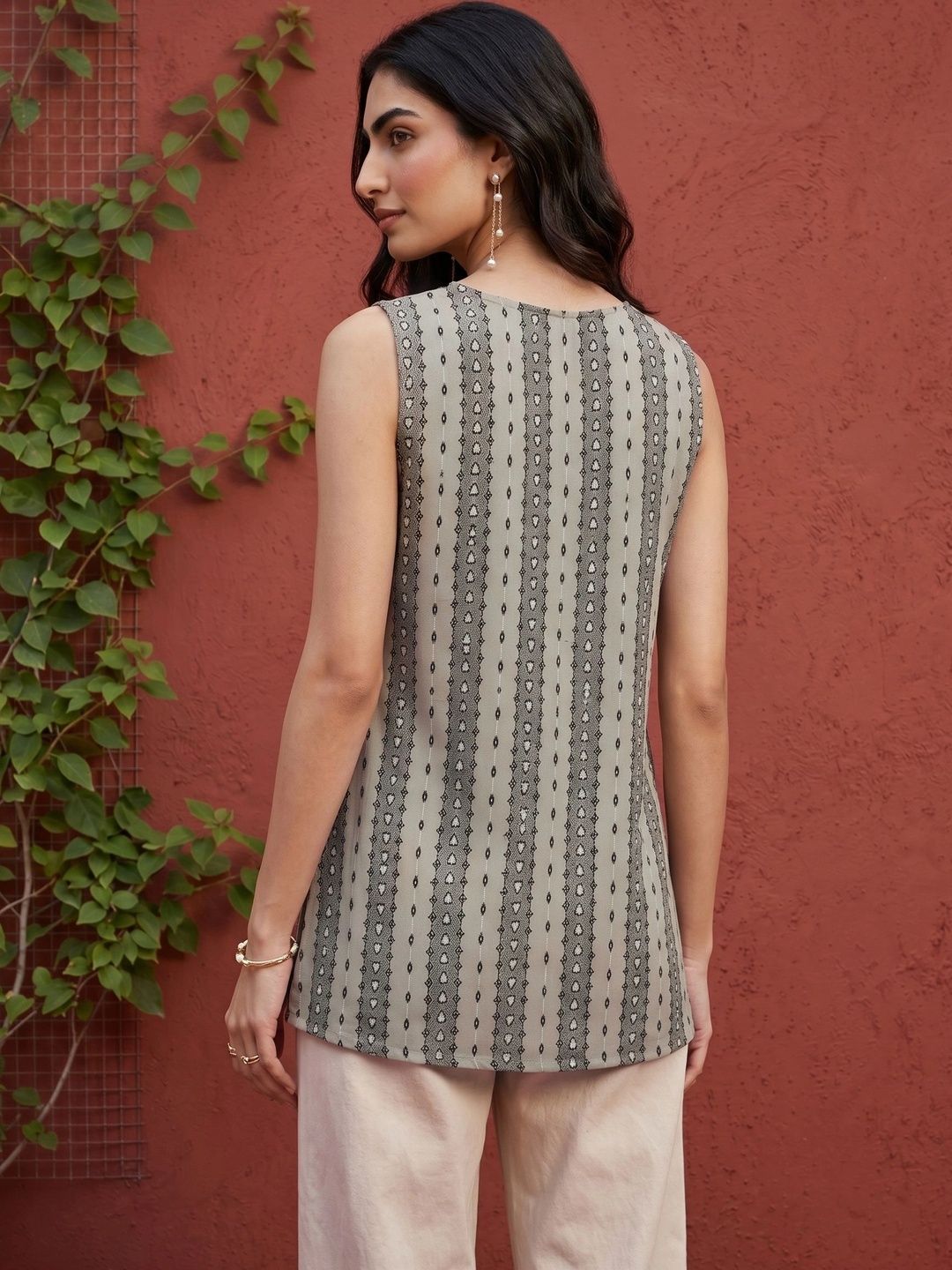 Mamicha Geometric Print Top