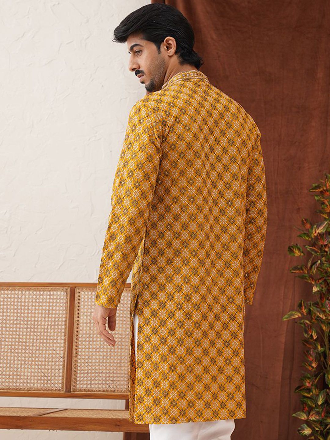 Jompers Men Embroidered Regular Sequinned Kurta with Pyjamas