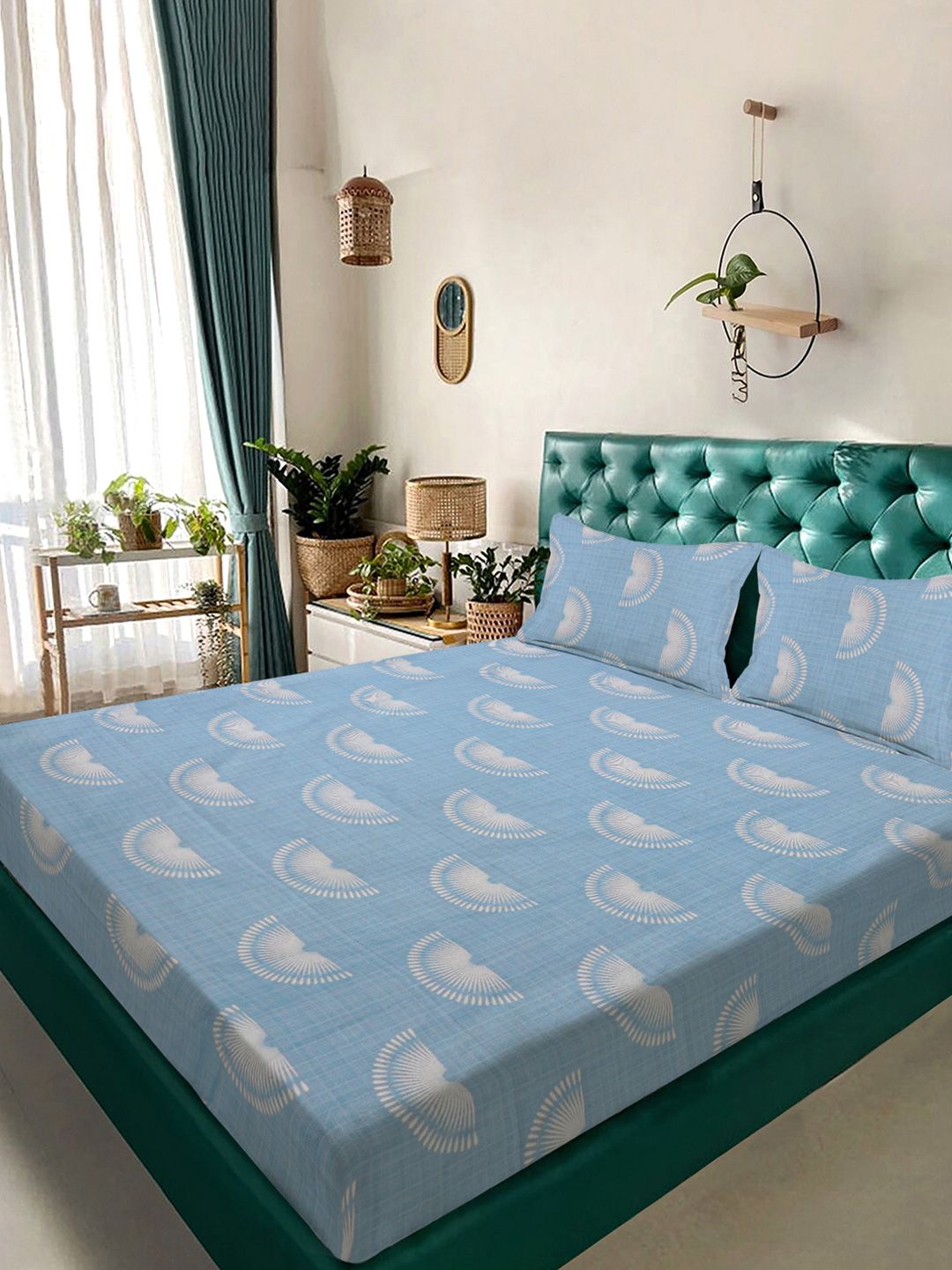 KLOTTHE Blue Geometric Printed Fitted 300TC Double King Bedsheet With 2 Pillow Cover