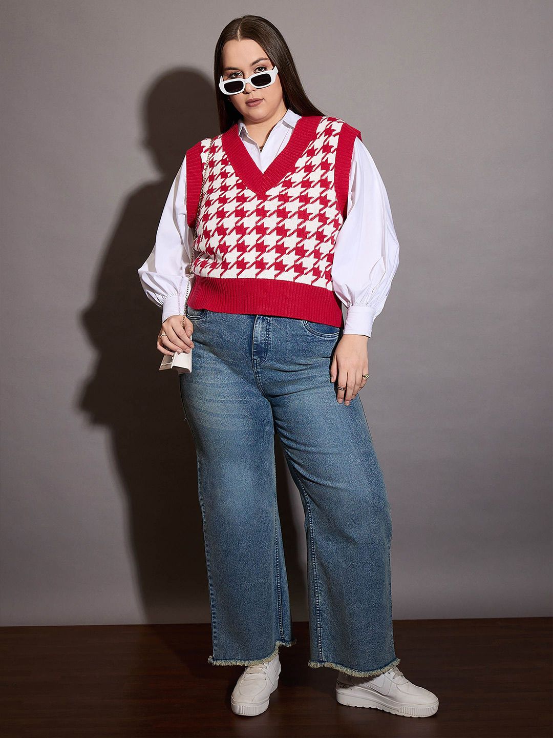 SASSAFRAS Curve Women Printed Sweater Vest