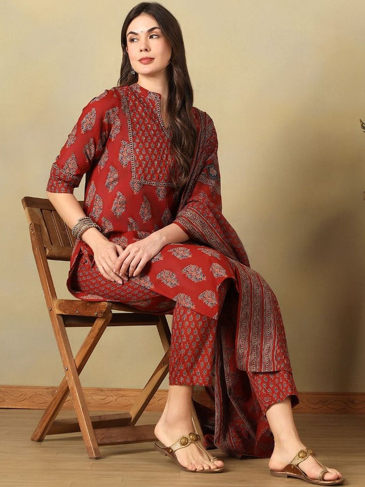 Mamicha Women Ethnic Motifs Printed Angrakha Mirror Work Pure Cotton Kurta with Trousers & With Dupatta