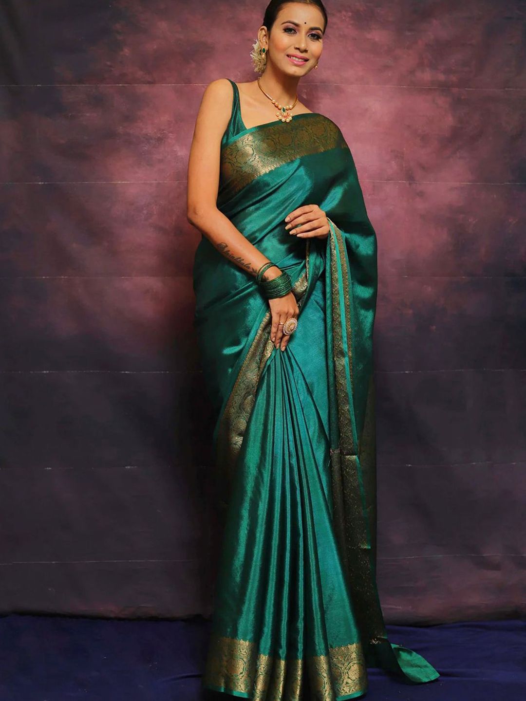 KALINI Solid Zari Banarasi Saree