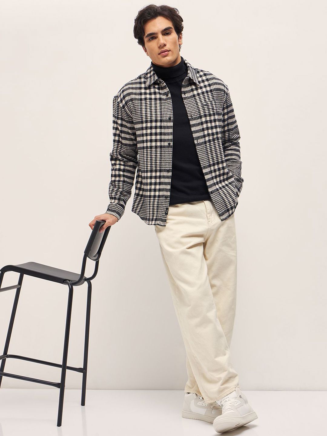 THE BEAR HOUSE Men Spread Collar Tartan Checked Cotton Relaxed Fit Casual Shirt