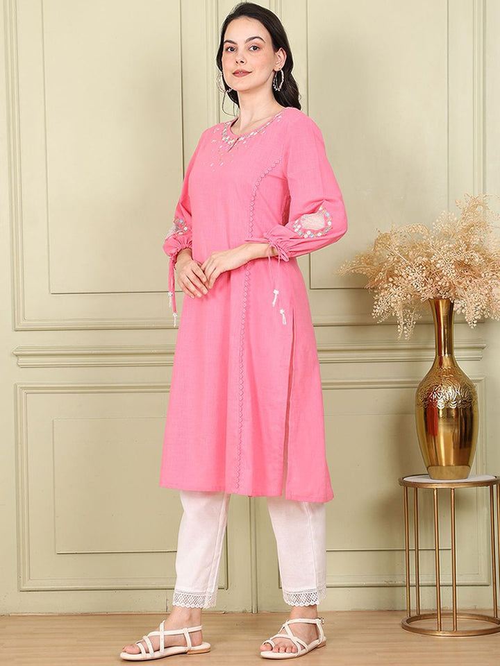 W Women Embroidered Flared Sleeves Thread Work Kurta