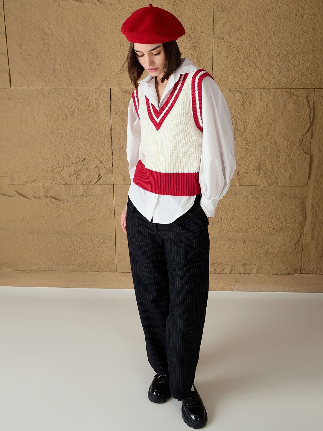 SASSAFRAS Women Colourblocked Crop Sweater Vest