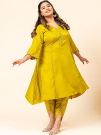 Mamicha Embroidered V-Neck Kurta Set
