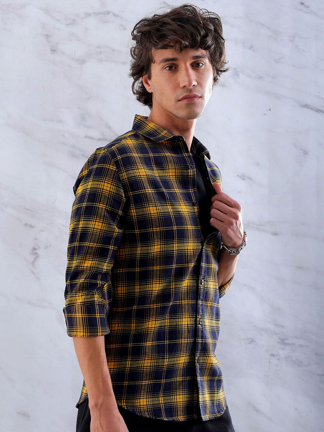The Indian Garage Co Men Slim Fit Tartan Checks Opaque Checked Casual Shirt