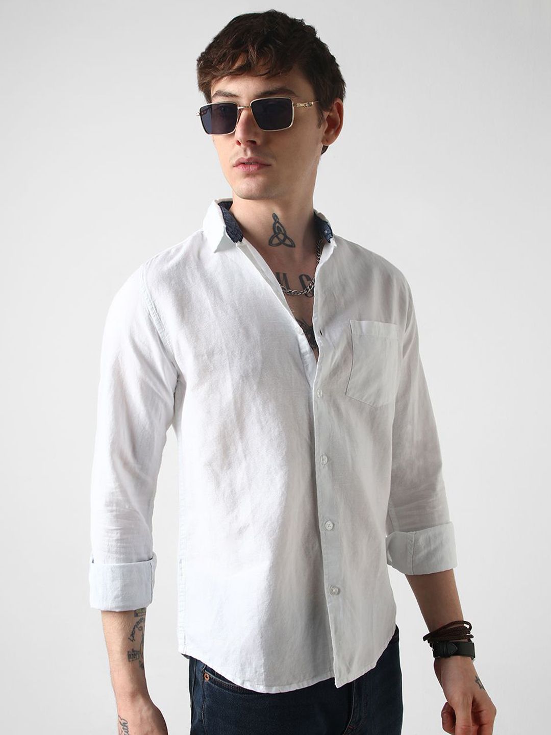 VASTRADO Men Classic Spread Collar Solid Cotton Slim Fit Casual Shirt