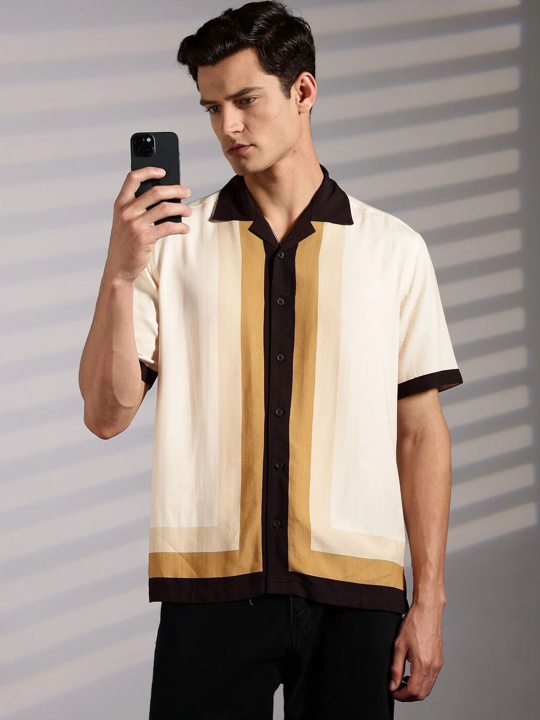 Eszett Colourblocked Polo Collar Cotton T-shirt