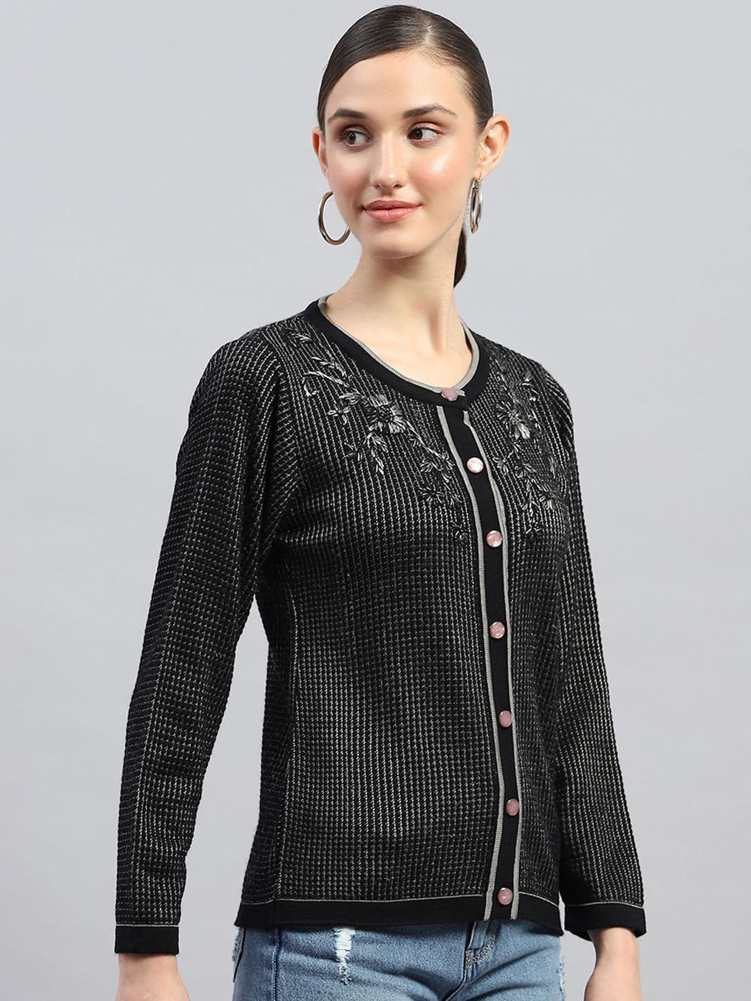 Monte Carlo Women Floral Embroidered Cardigan