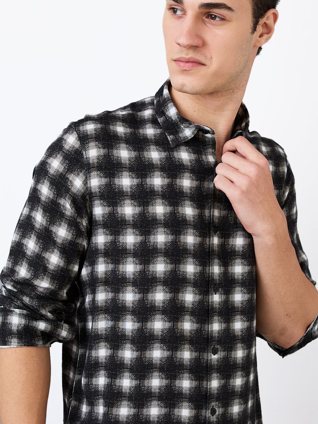 SPYKAR Men Spread Collar Checked Casual Shirt