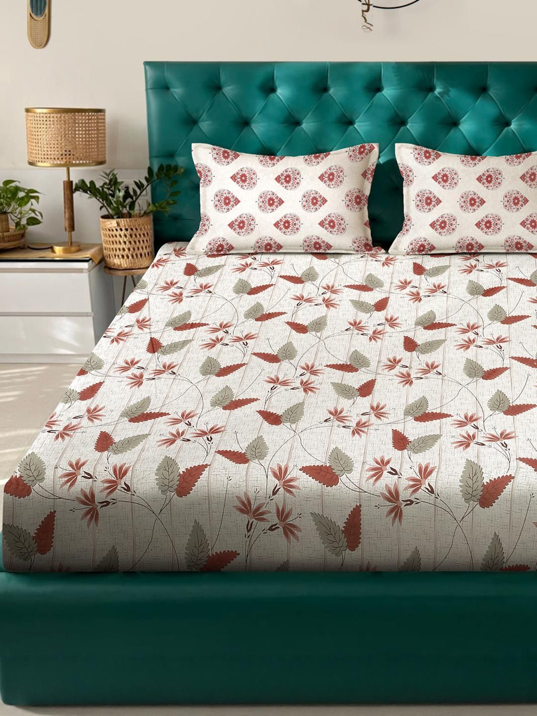 KLOTTHE Beige And Red Floral Printed Cotton 400 TC Double Bedsheet Set 2.50 m x 2.20 m