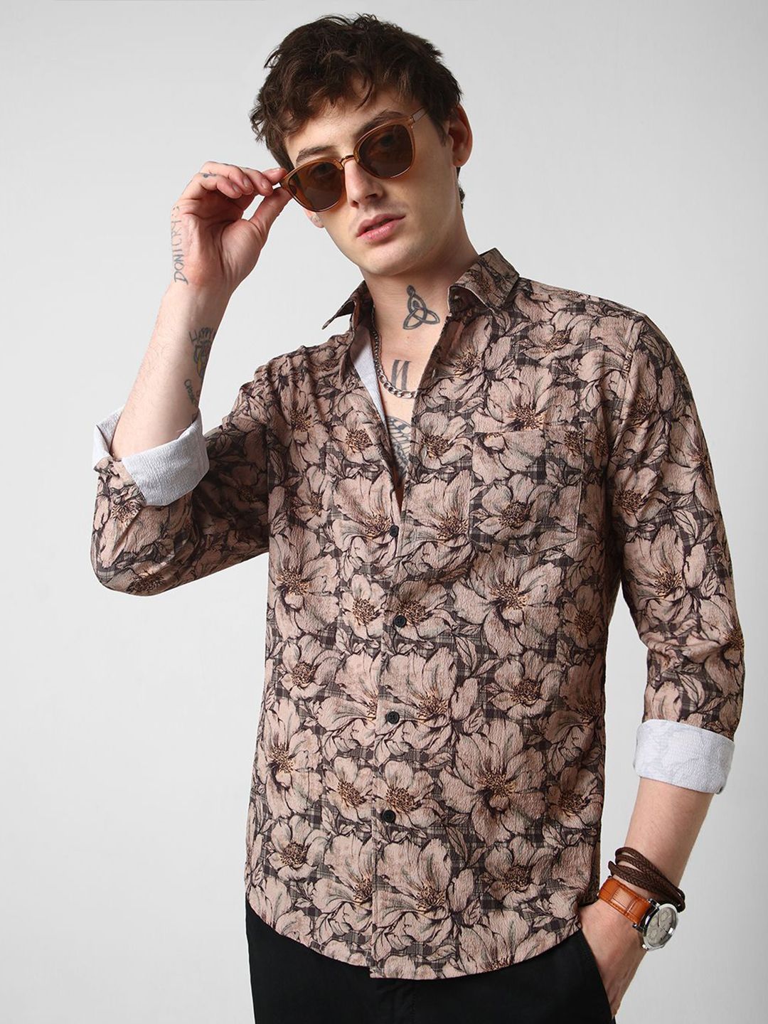 VASTRADO Men Classic Cutaway Collar Floral Printed Slim Fit Casual Shirt