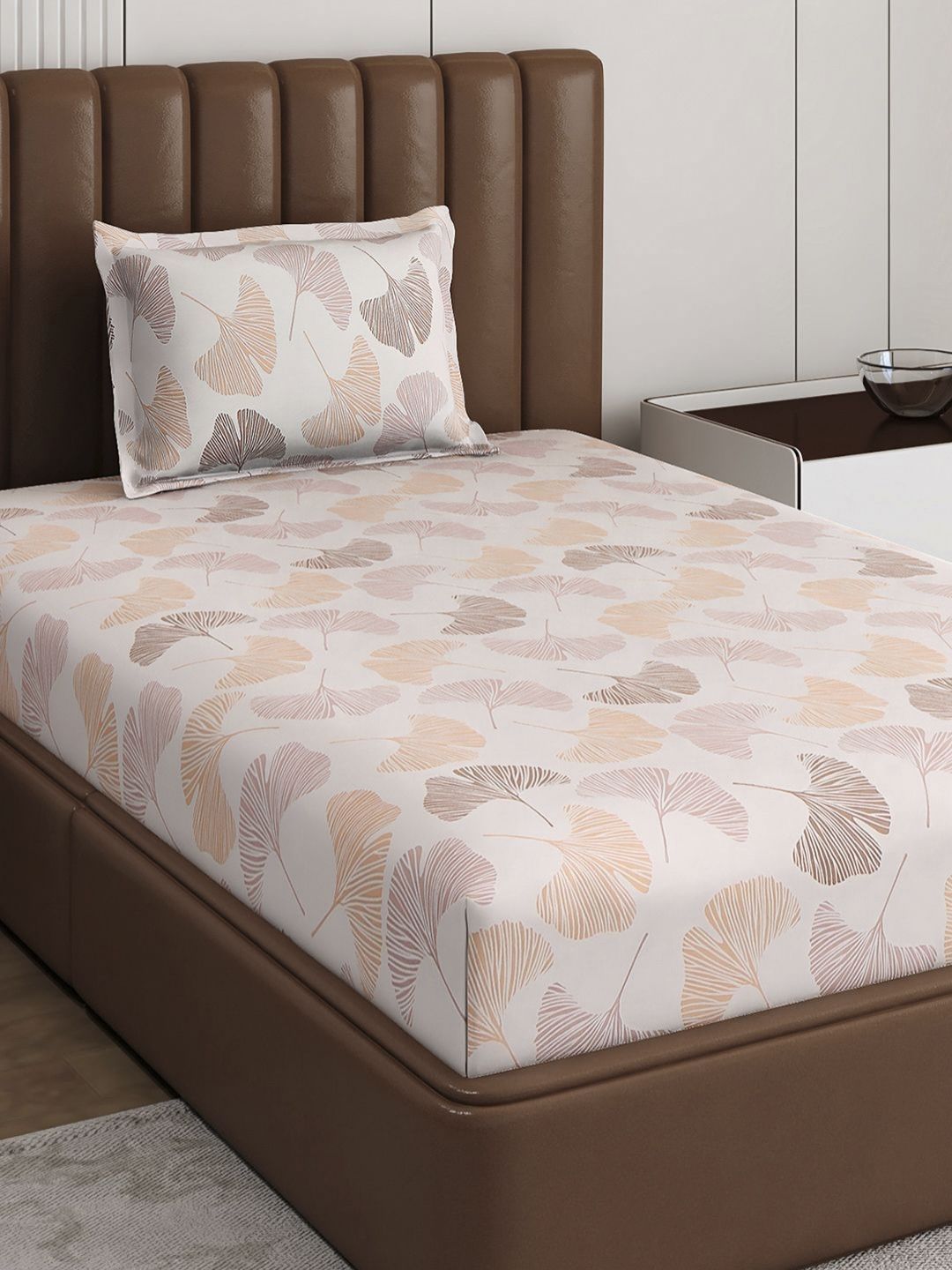 Monte Carlo Pixel Peach-Coloured Printed 120 TC Single Bedsheet Set 1.52 m x 2.30 m