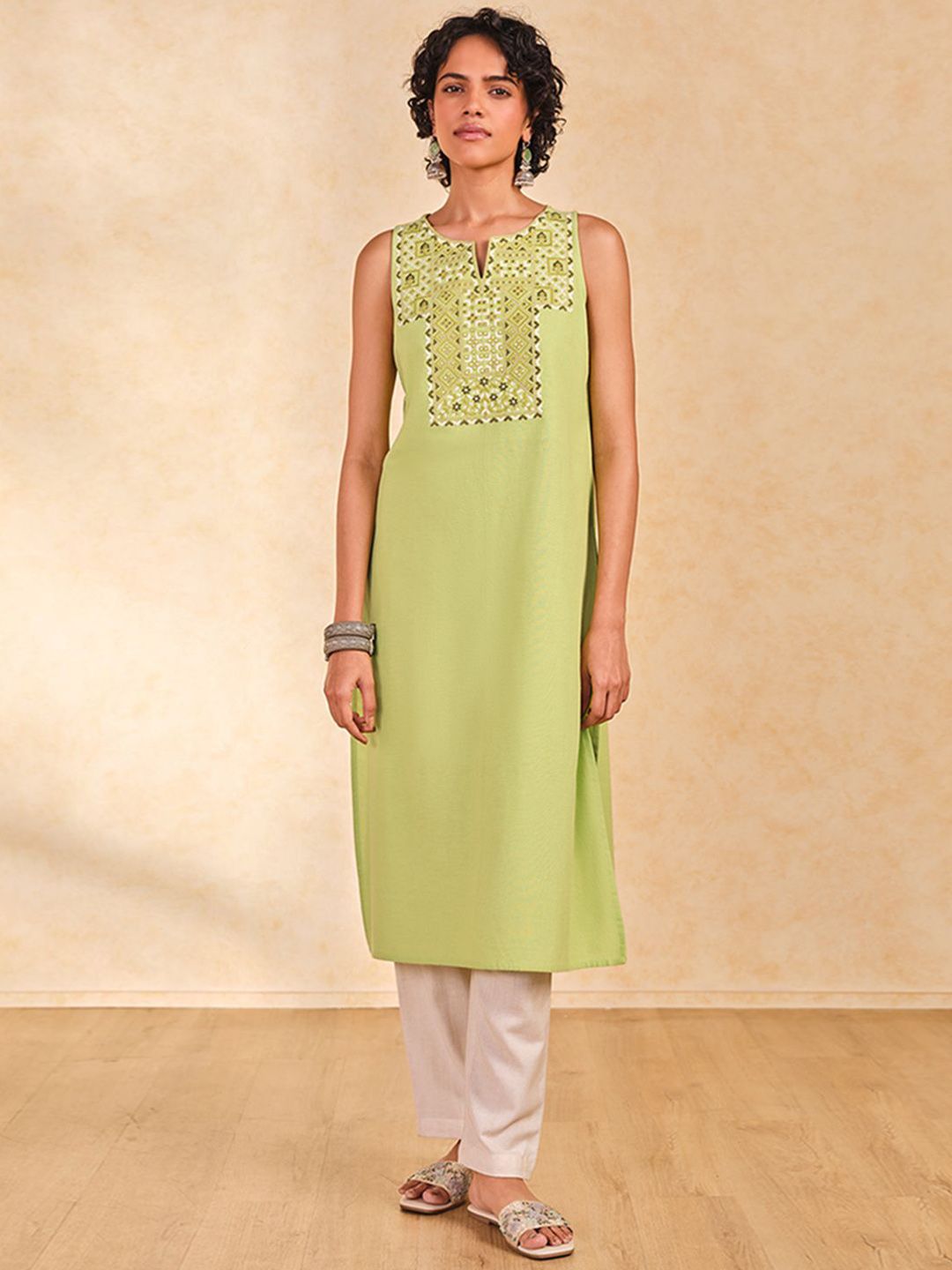Global Desi Geometric Yoke Design Sleeveless Notch Neck Thread Work Straight Kurta