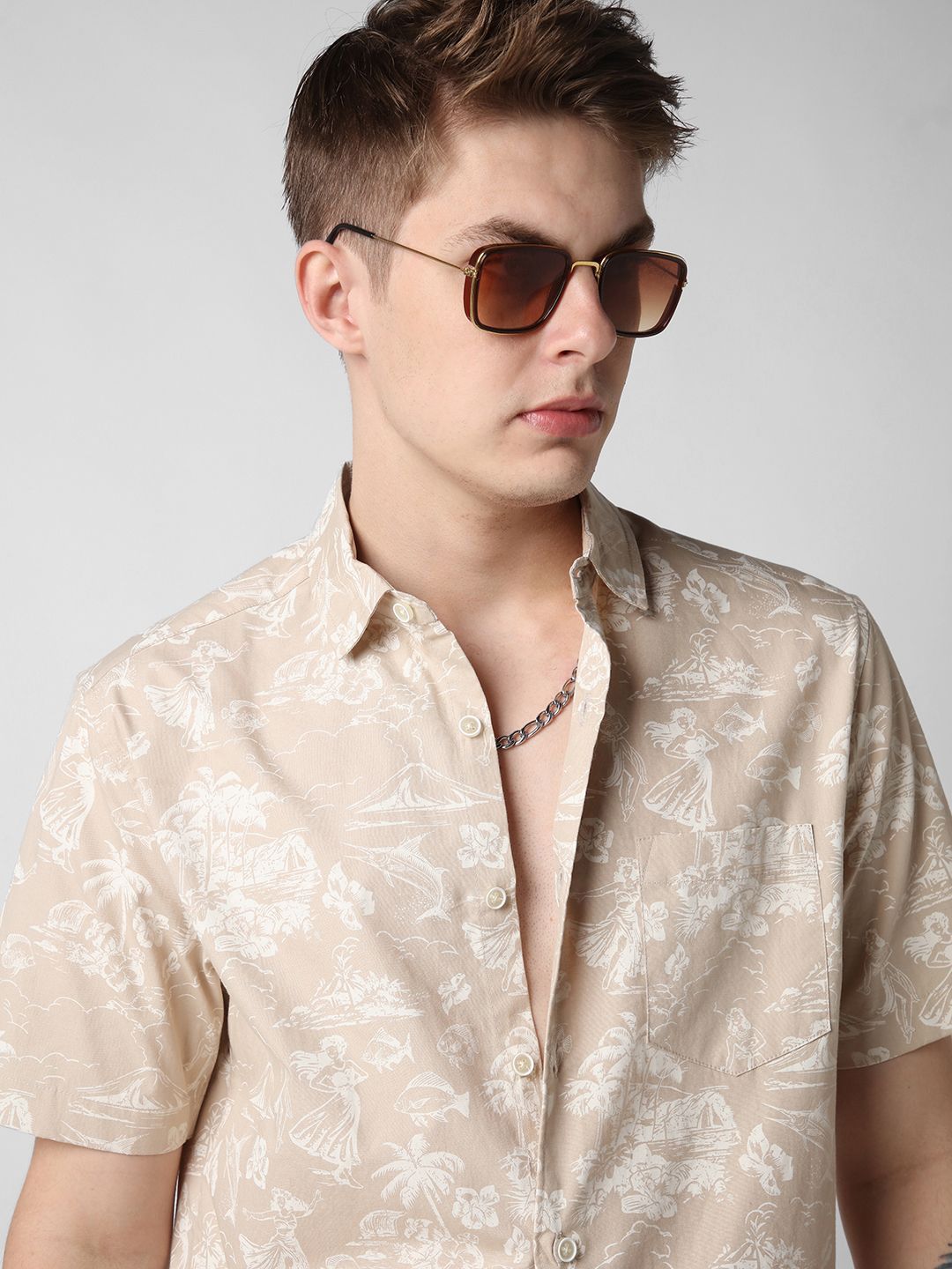 VASTRADO Men Classic Slim Fit Floral Opaque Printed Casual Shirt