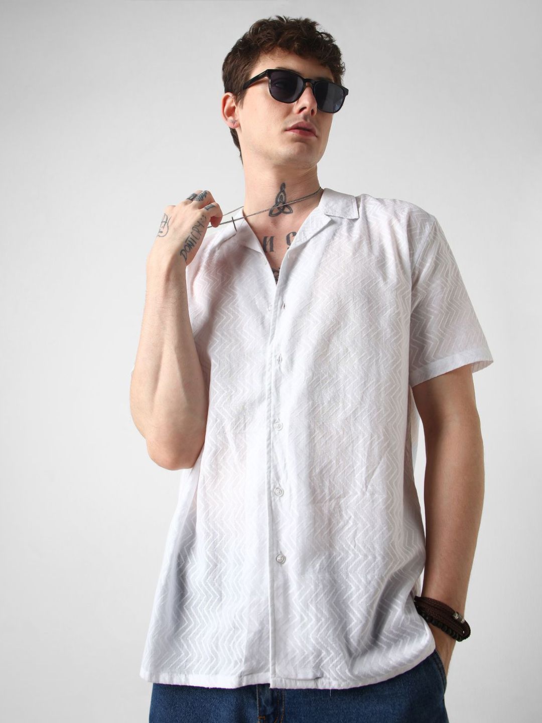 VASTRADO Men Classic Opaque Casual Shirt