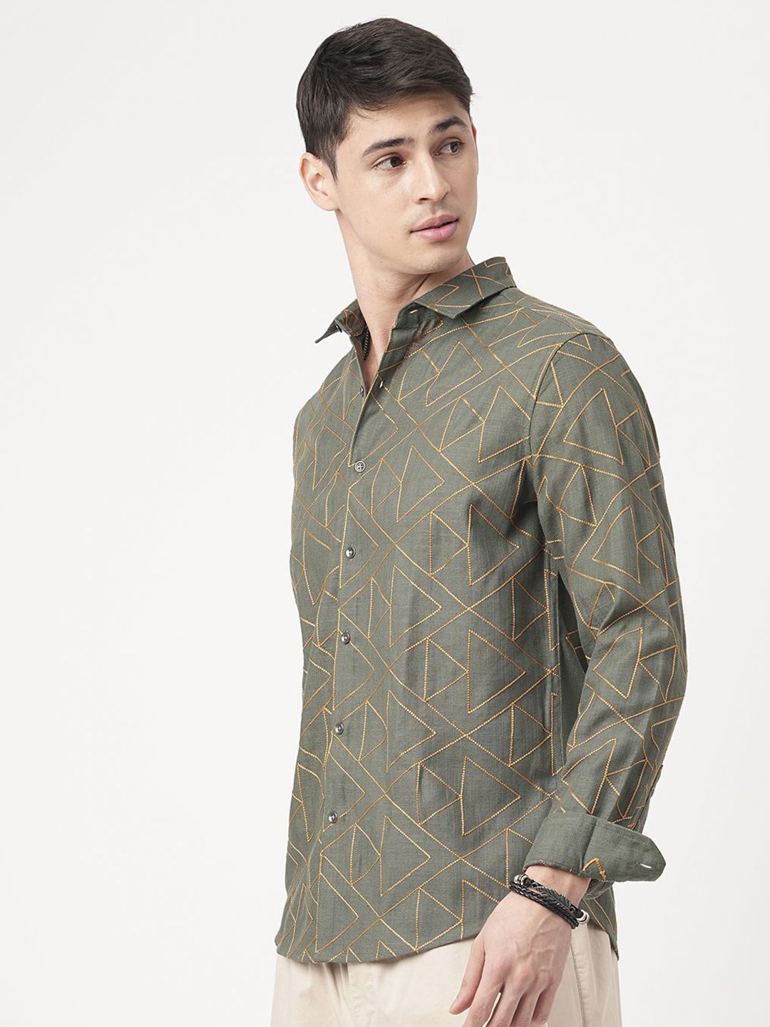 VASTRADO Men Classic Slim Fit Floral Opaque Casual Shirt