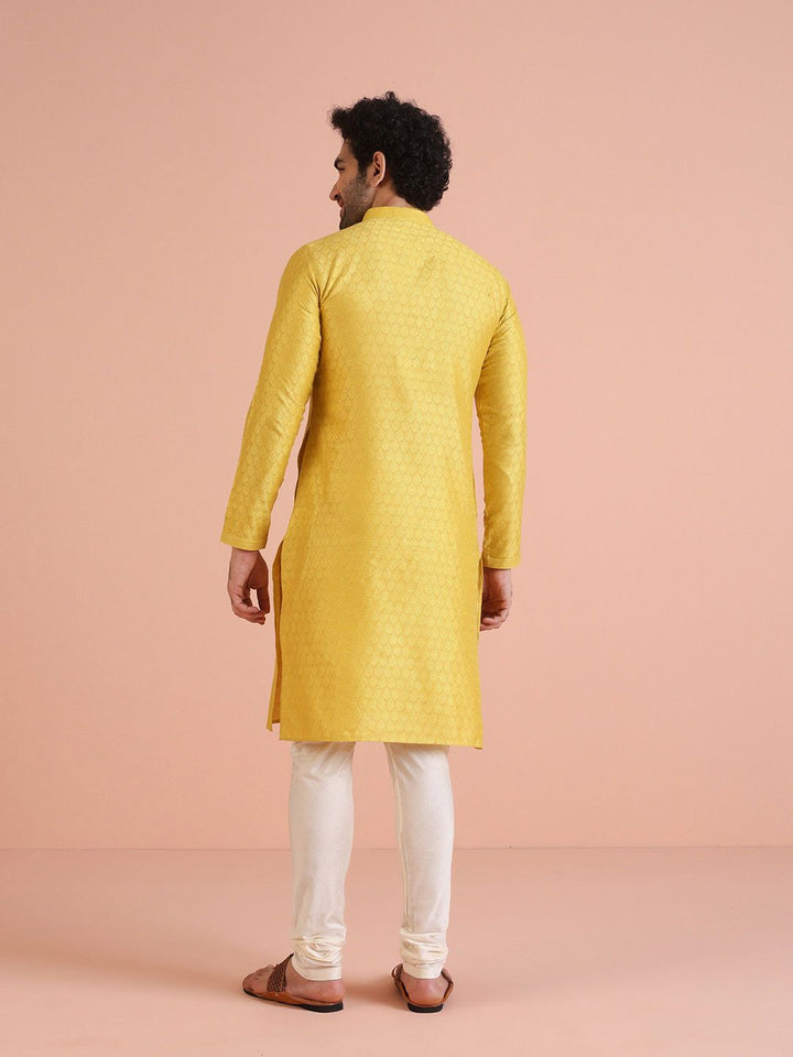KISAH Woven Design Thread Work Mandarin Collar Straight Kurta