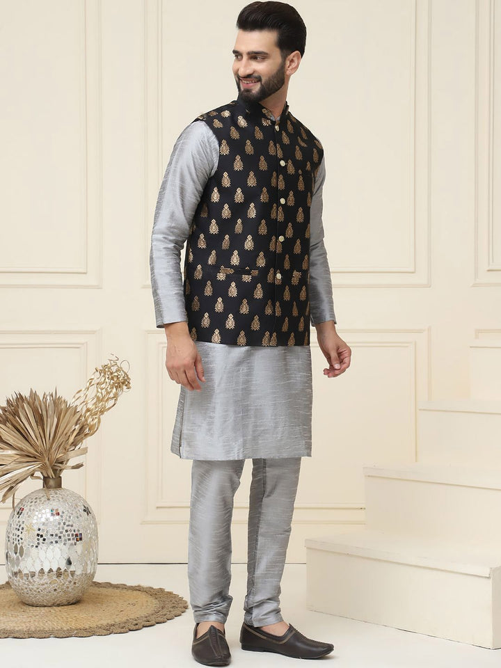 SOJANYA Mandarin Collar Kurta with Churidar With Nehru jacket