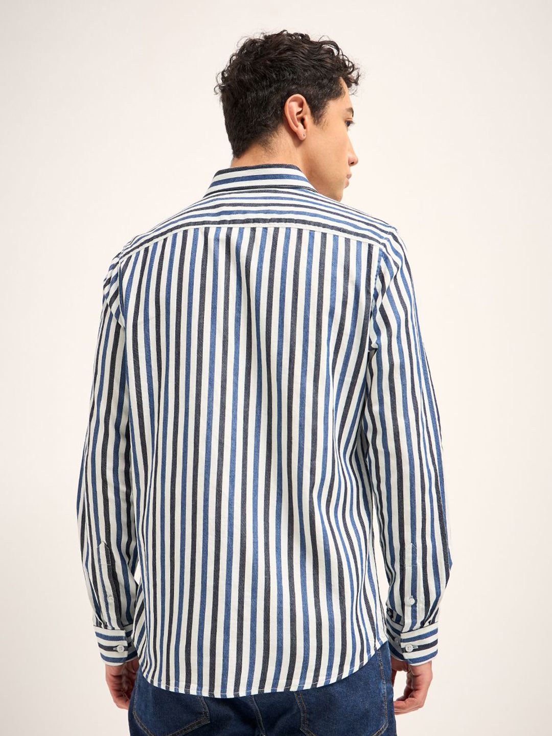 THE BEAR HOUSE Men Spread Collar Vertical Striped Cotton Slim Fit Casual Shirt