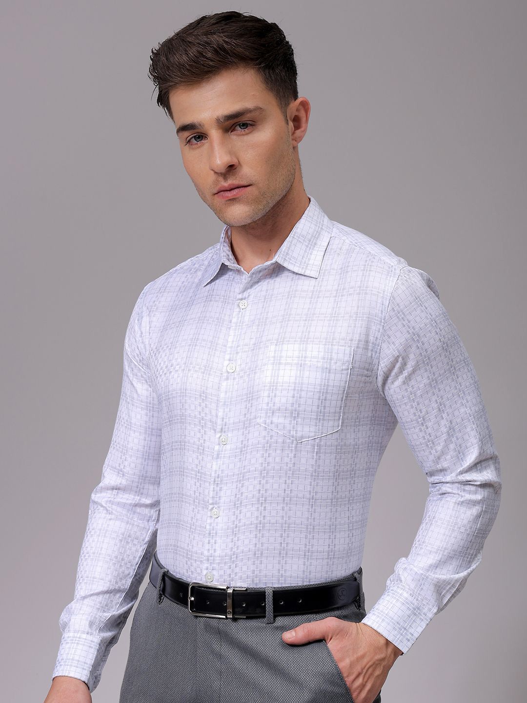 The Indian Garage Co. X Luxe Men Slim Fit Multi Stripes Opaque Striped Formal Shirt