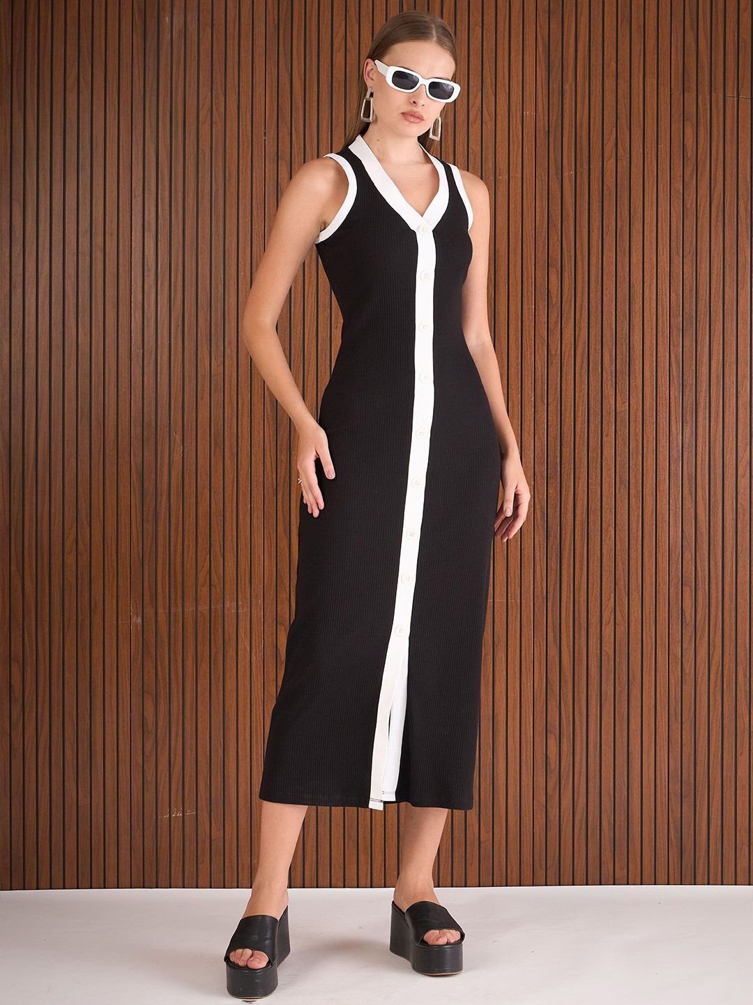 SASSAFRAS Bodycon Maxi Dress