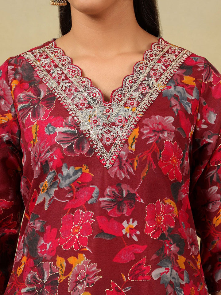 Mamicha Women Floral Printed Regular Thread Work Pure Cotton Kurta with Trousers & With Dupatta