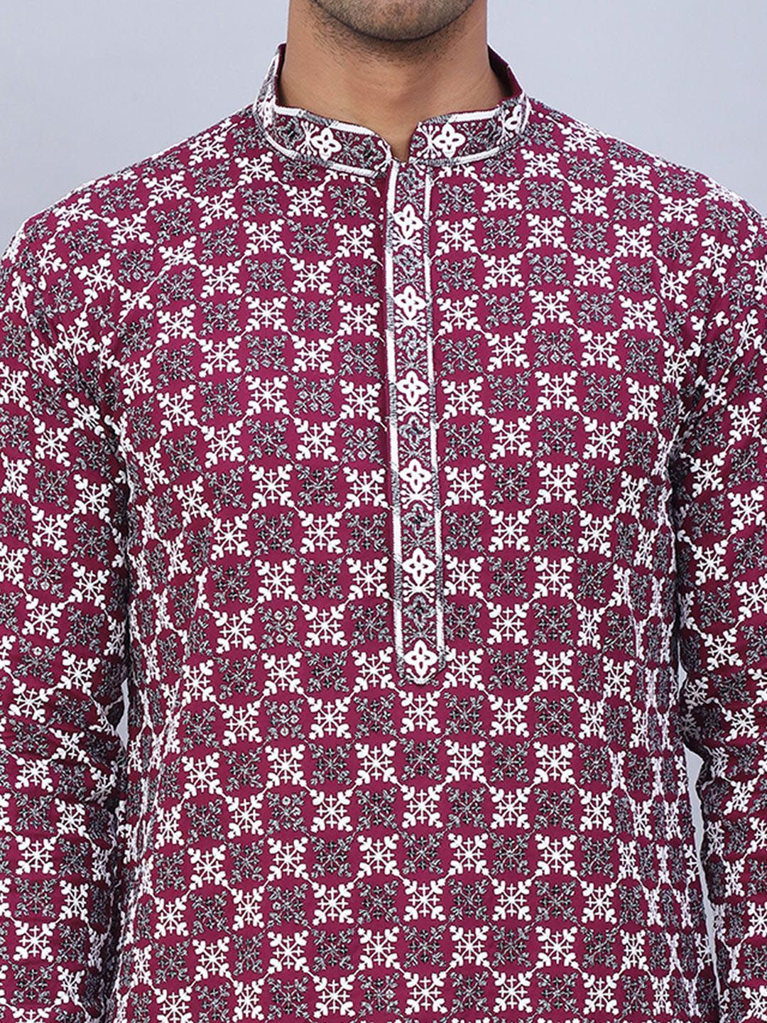 Jompers Floral Embroidered Thread Work Mandarin Collar Straight Kurta dengan Piyama