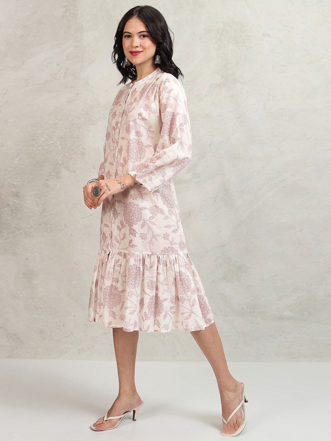 Vishudh Floral Print A-Line Midi Dress