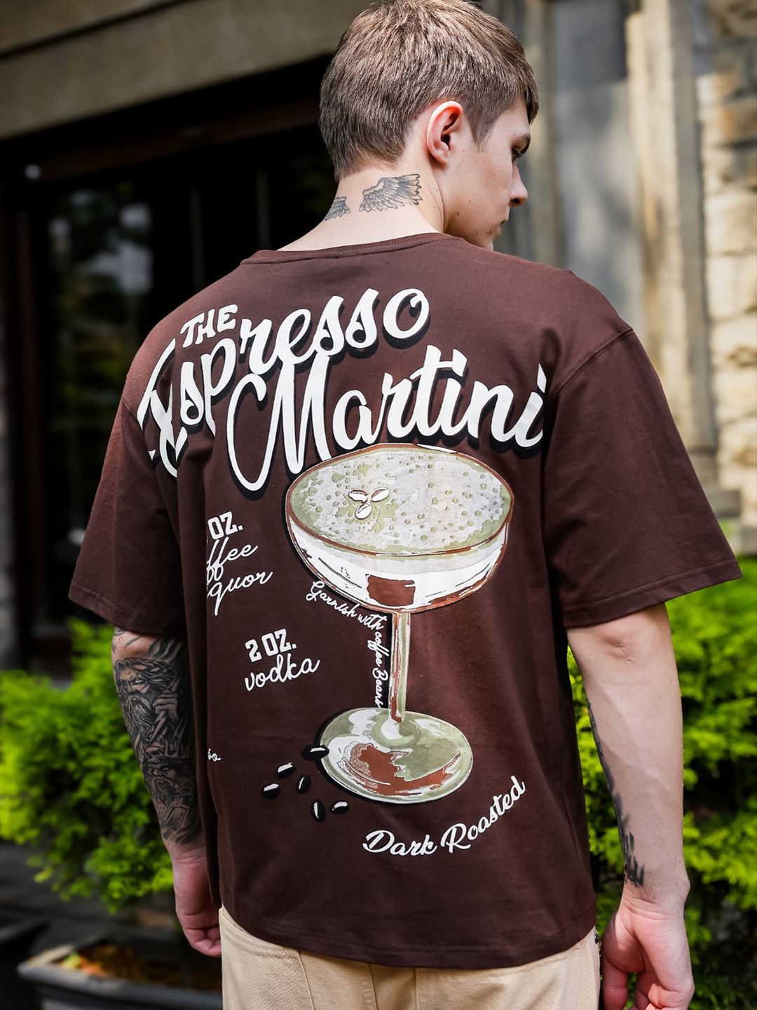 Eszett Graphic Printed Round Neck Drop-Shoulder Sleeves Oversized T-shirt
