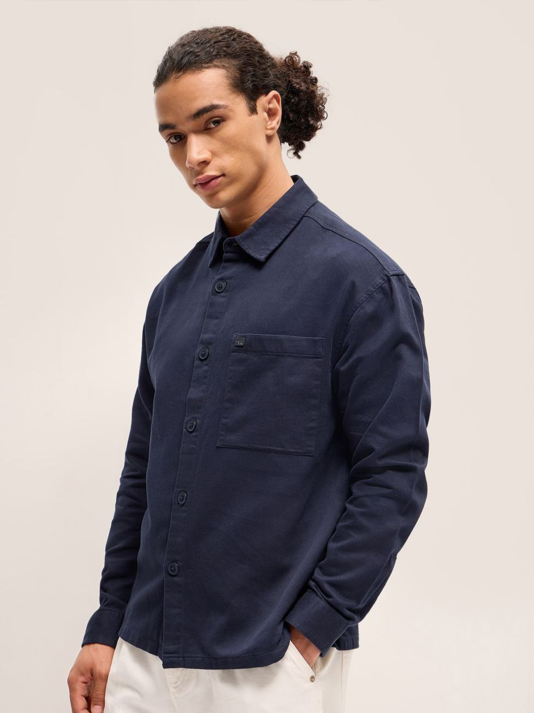 THE BEAR HOUSE Men Solid Spread Collar Oversized Shirt