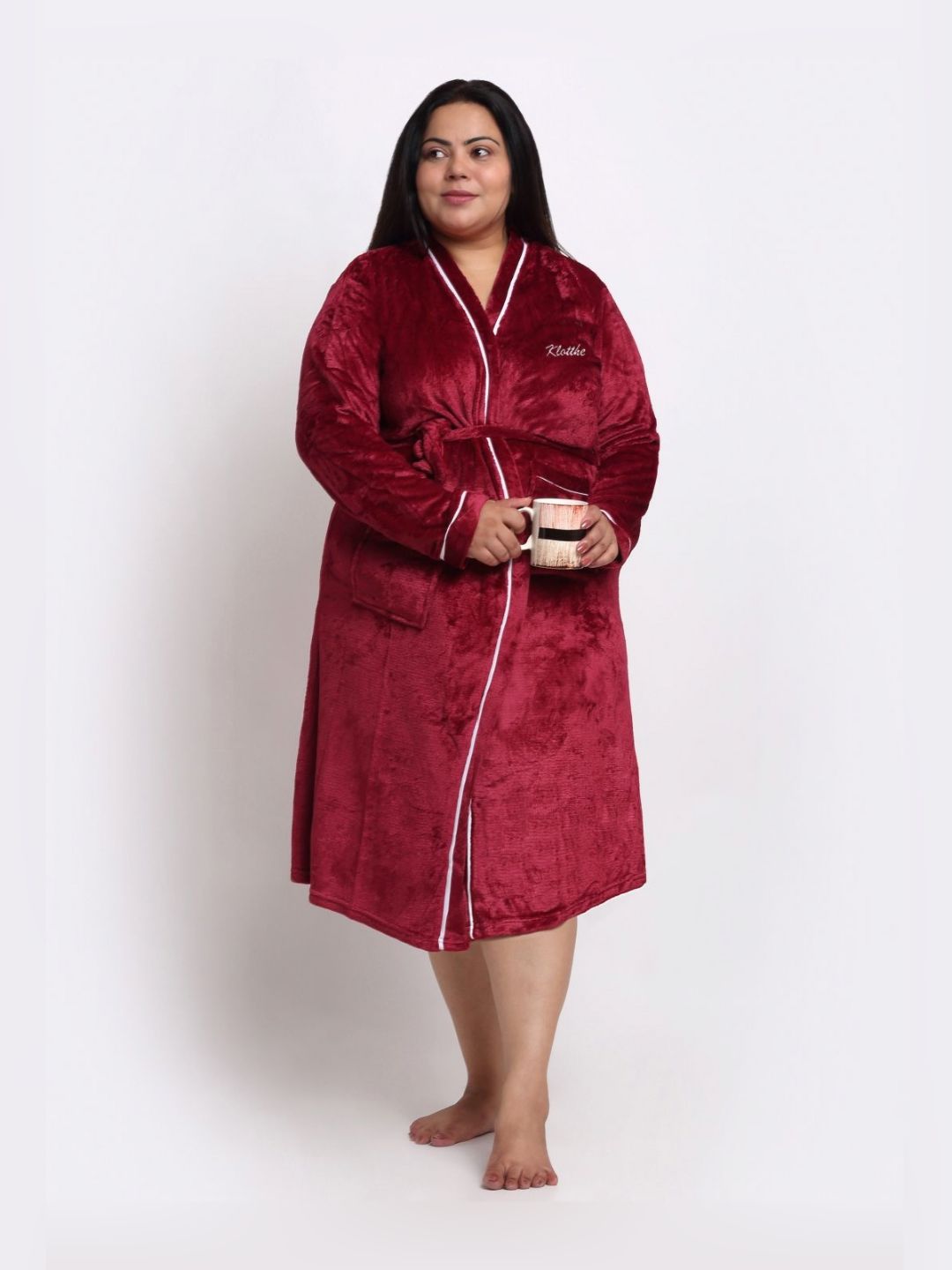 KLOTTHE Plus Size Red Woollen Long Sleeves Bath Robe With Belt