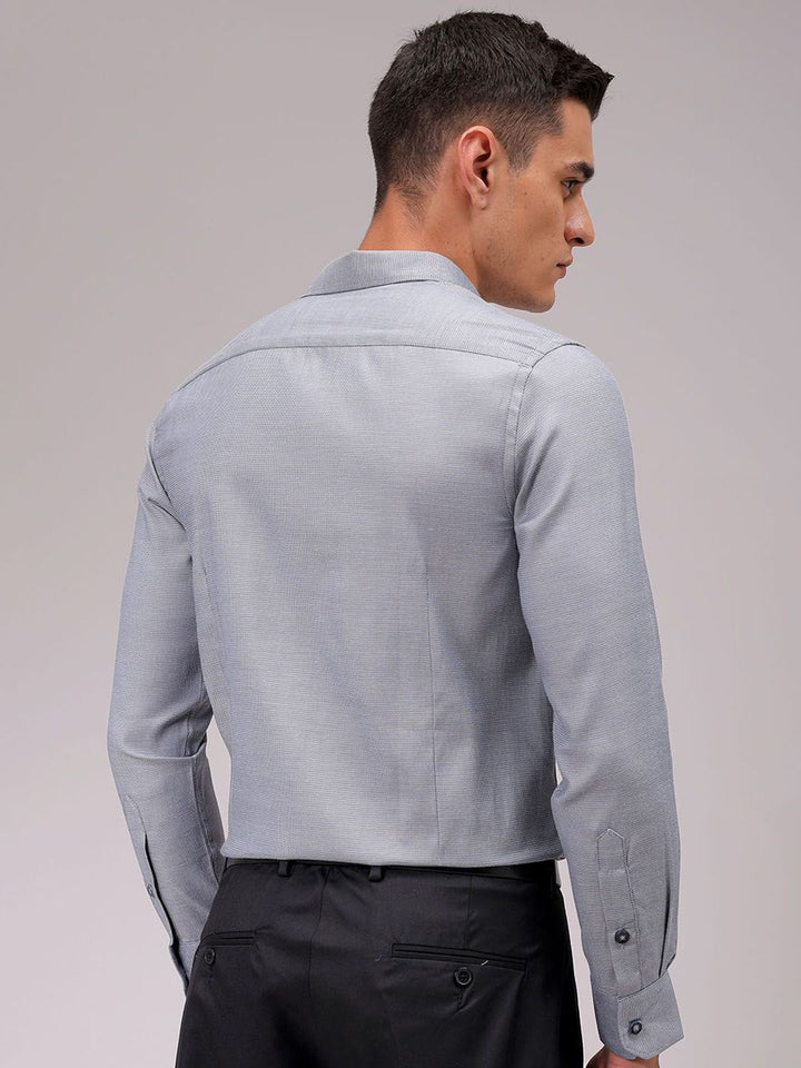 The Indian Garage Co. X Luxe Men Cutaway Collar Solid Slim Fit Formal Shirt