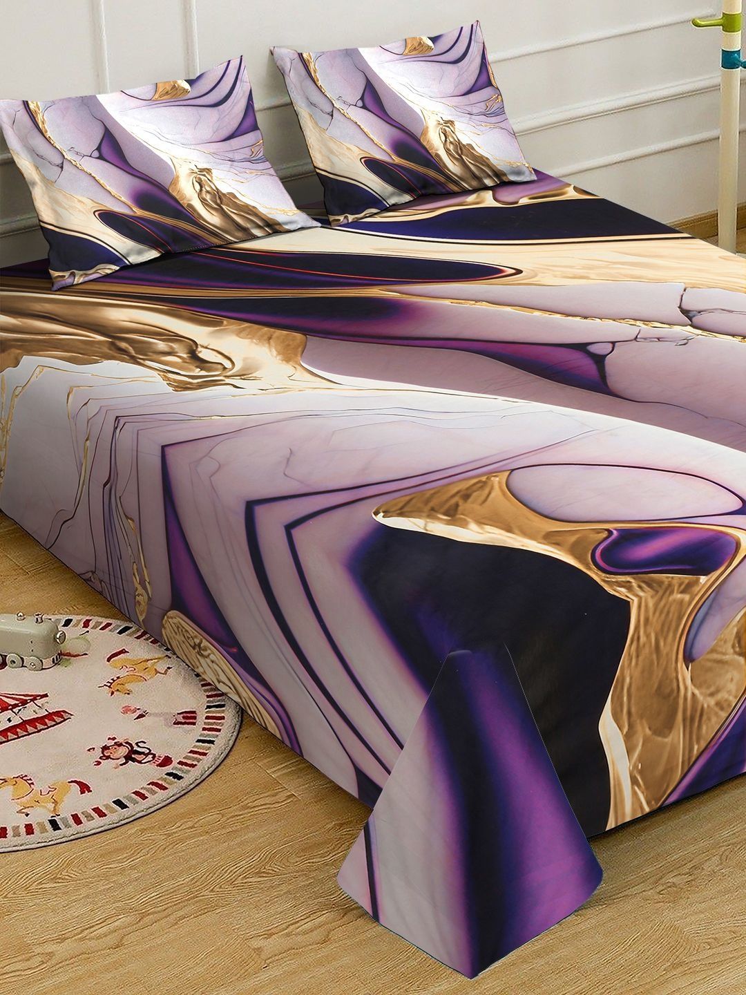 Myntra Elegant Homes Multicoloured 300 TC King Bedsheet with 2 Pillow Covers