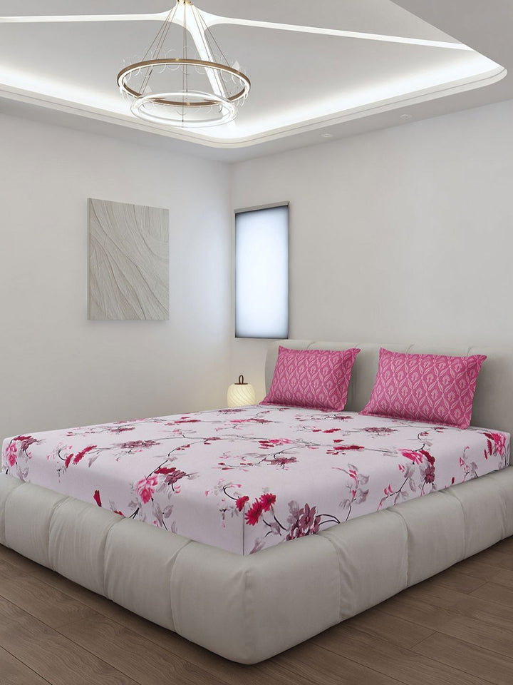 Monte Carlo Magenta & Bronze-Toned Floral Printed 144 TC King Bedsheet Set 1.85 m x 1.95 m