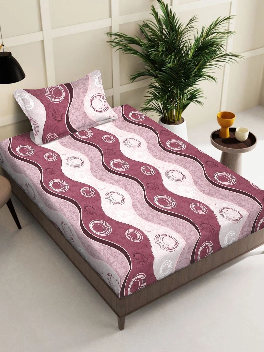 Myntra Elegant Homes White & Maroon Geometric 300 TC Single Bedsheet with 1 Pillow Covers