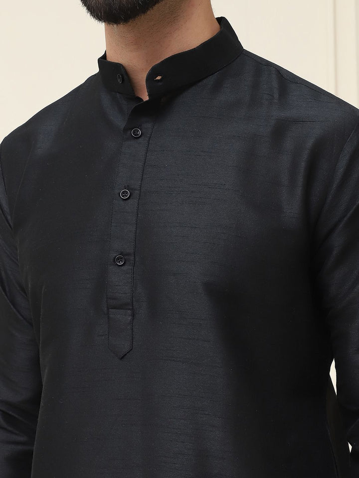 SOJANYA Mandarin Collar Silk Cotton Straight Kurta with Churidar