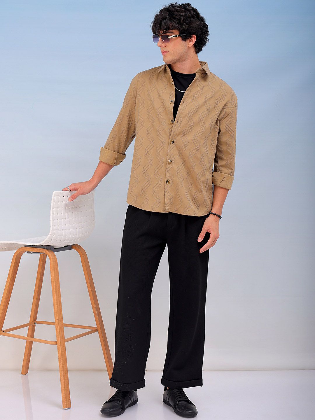 The Indian Garage Co Men Relaxed Fit Dobby Textured Resortwear Shirt