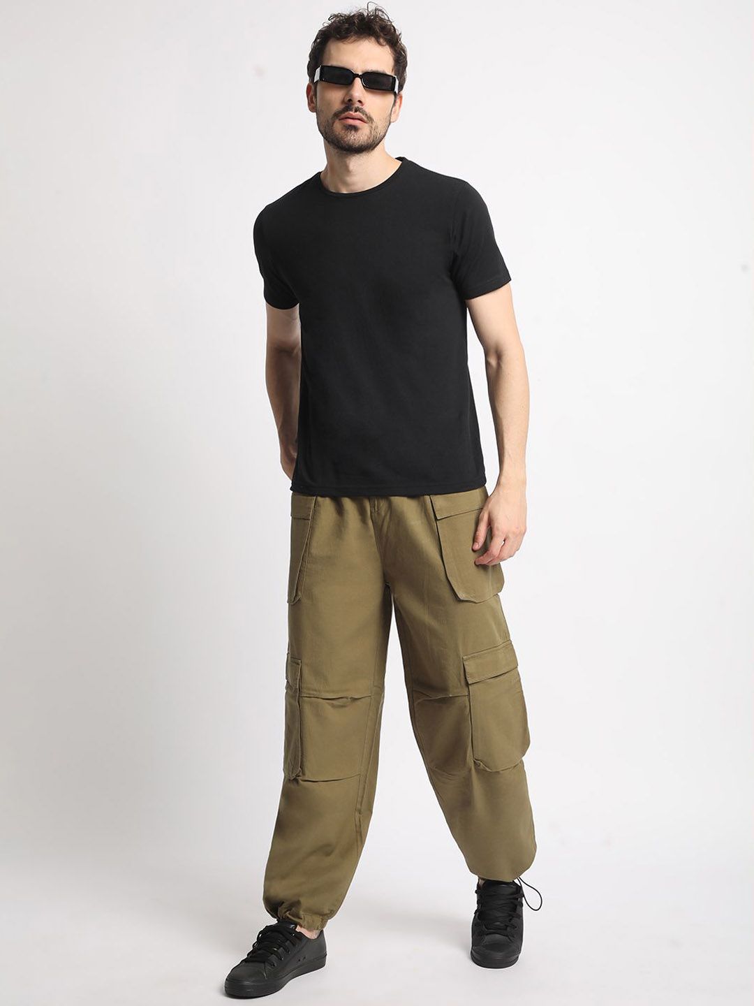 Bene Kleed Men Cotton Relaxed Loose Fit Cargos Parachute Trousers