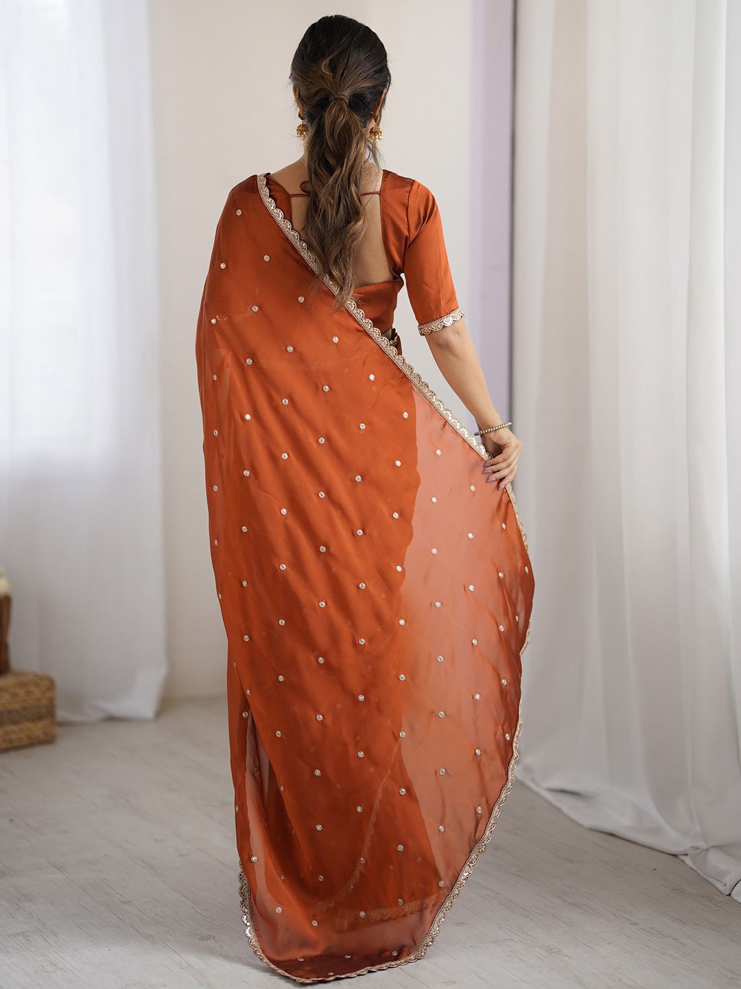 Saree mall Embellished Sequinned Floral Pure Georgette Saree