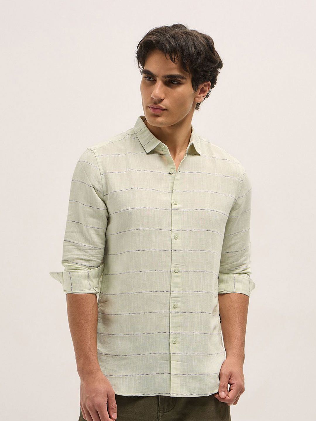 THE BEAR HOUSE Men Slim Fit Horizontal Stripes Opaque Striped Casual Shirt