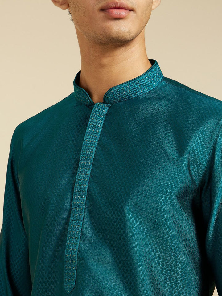 Diwas by Manyavar Geometric Woven Design Thread Work Mandarin Collar Straight Kurta