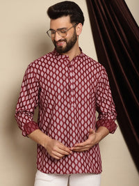 Kurta Pendek Kolar Jalur Bercetak Motif Etnik Maroon Anouk