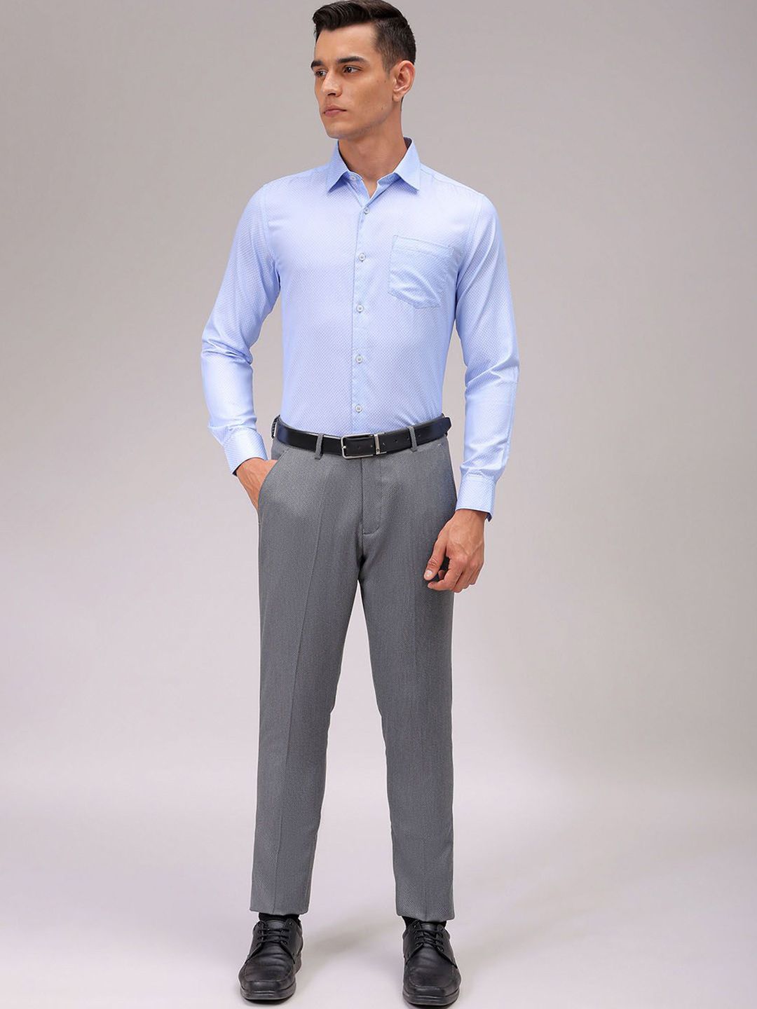 The Indian Garage Co. X Luxe Men Cutaway Collar Solid Slim Fit Formal Shirt